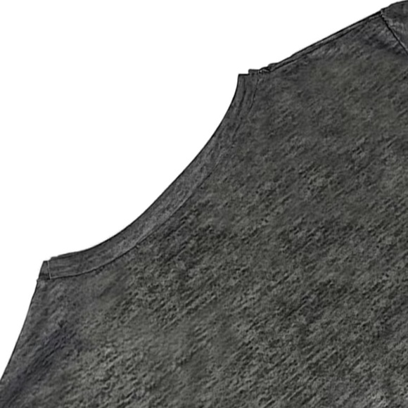 🔴 CLEARANCE NWT ✝️🩶 “BLESSED” GRAY OMBRÉ LONG SLEEVE HEART/CROSS TSHIRT 8/10 - Picture 3 of 5